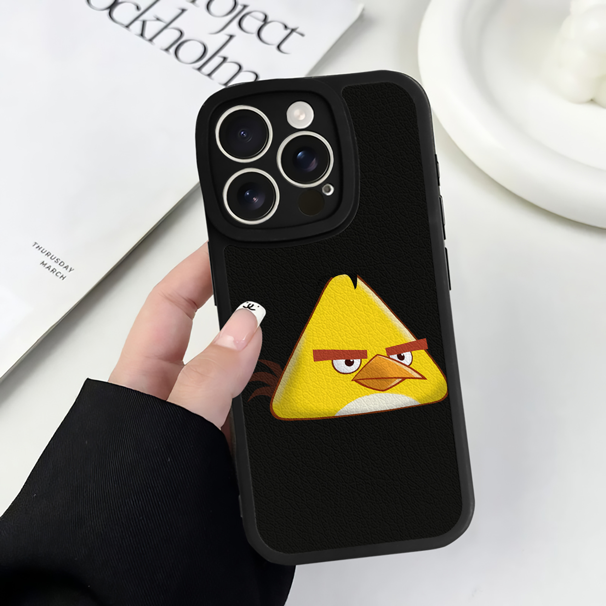 （画像用） Angry Birds アングリーバード 【iPhone 16シリーズ対応】シリコンスマホケース（レザー調） 材質：シリコン